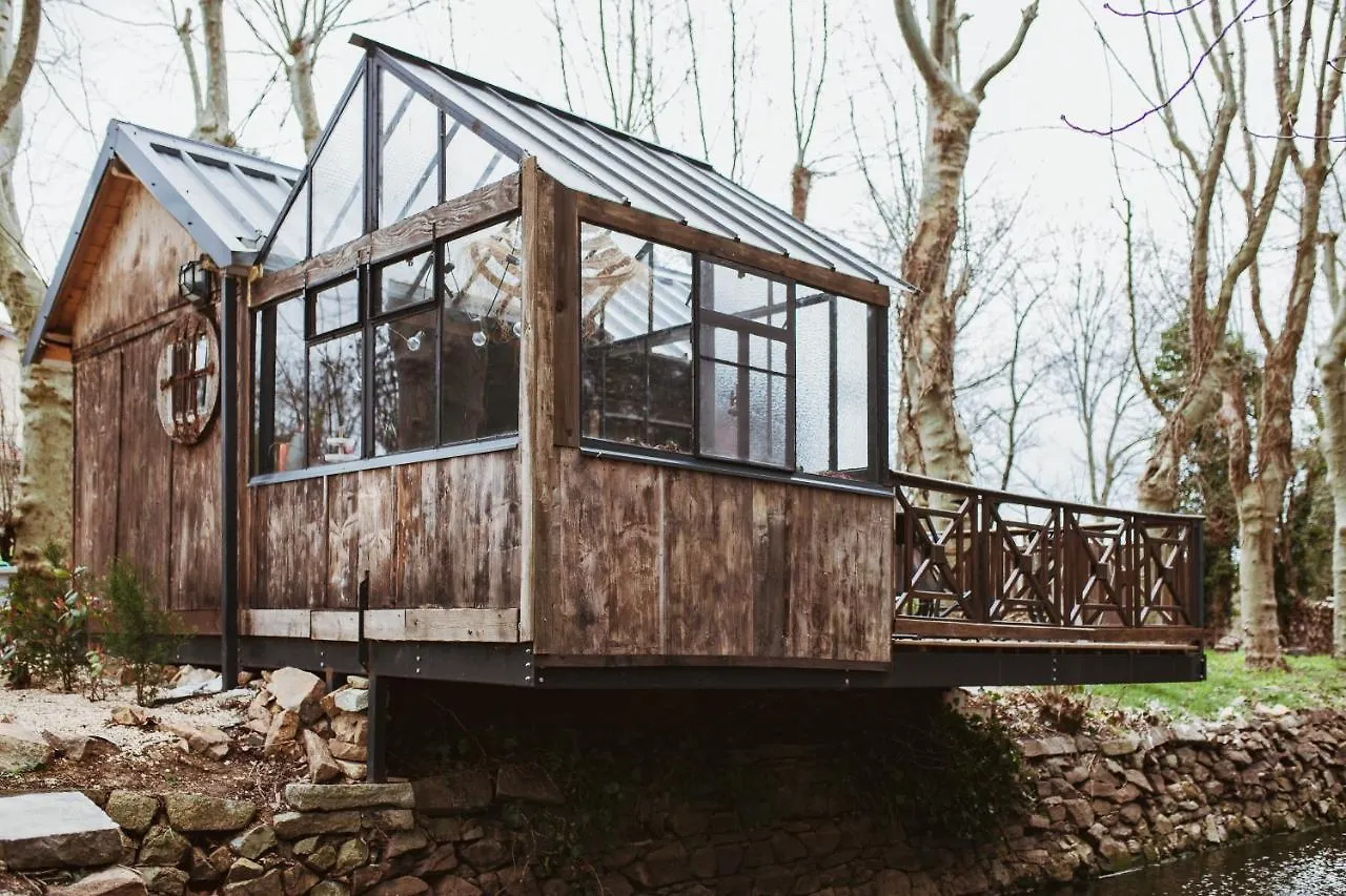 Guest house Cabane Forrest Glace, Pres De Lyon Et Clermont Lay