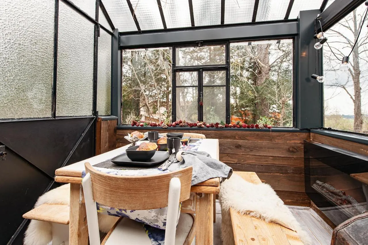 Cabane Forrest Glace, Pres De Lyon Et Clermont Lay Guest house